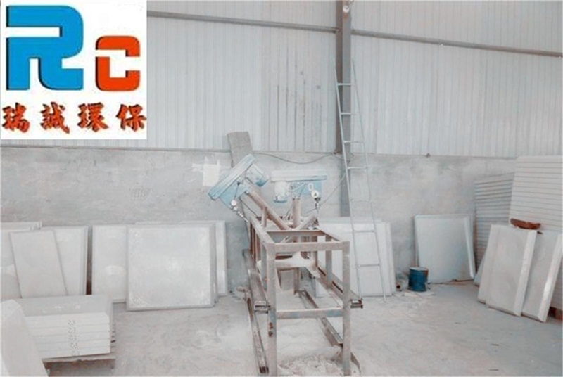 玻璃鋼化糞池生產(chǎn)車間